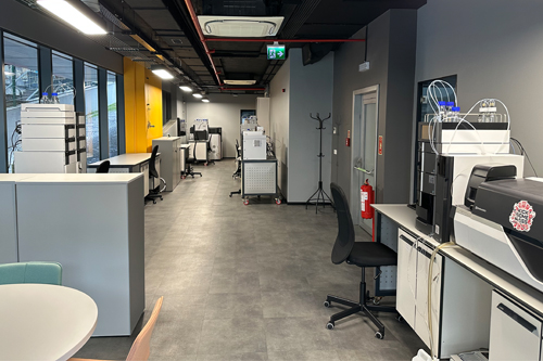 Istanbul office lab